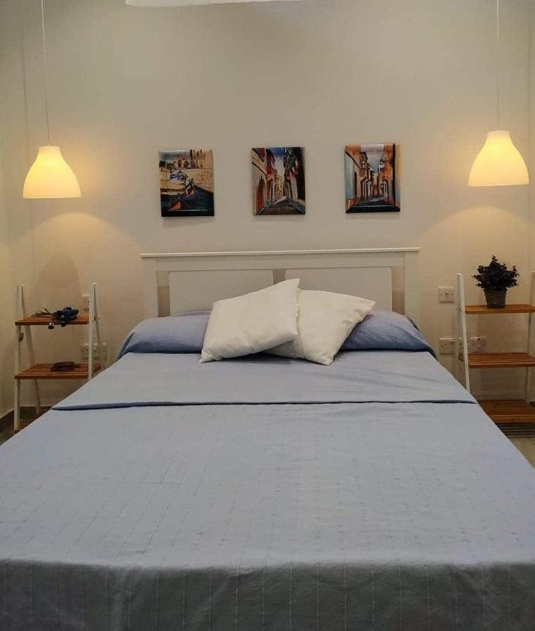 Bayview Apartment Пемброук Екстериор снимка