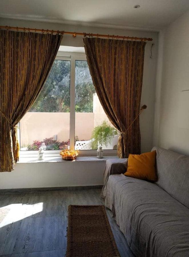 Bayview Apartment Пемброук Екстериор снимка
